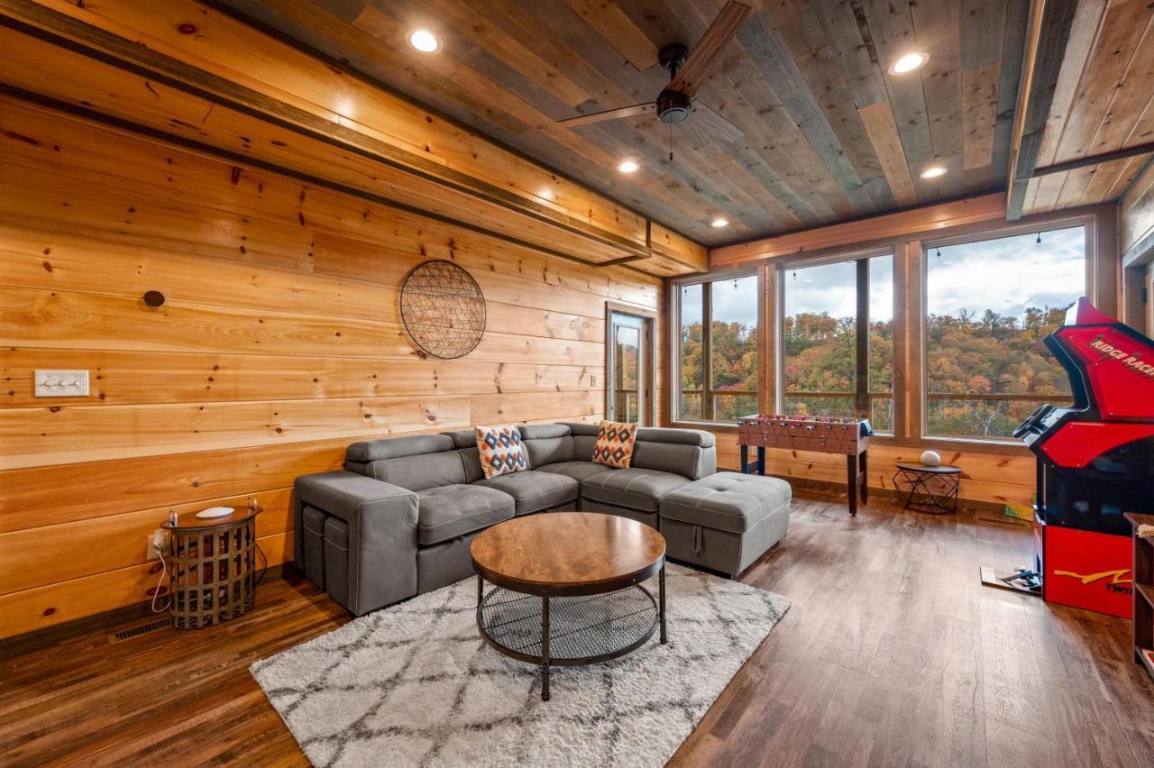 The Overlook - '21 Cabin - Gorgeous Unobstructed Views - Fire Pit Table - Gamerm - Hottub - Xbox - Lots Of Bears Gatlinburg Dış mekan fotoğraf