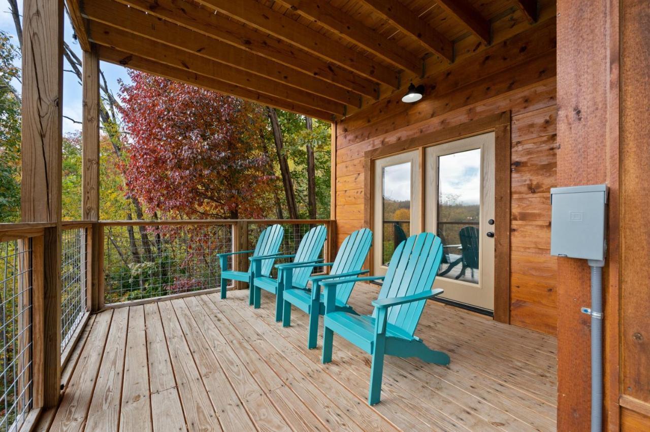 The Overlook - '21 Cabin - Gorgeous Unobstructed Views - Fire Pit Table - Gamerm - Hottub - Xbox - Lots Of Bears Gatlinburg Dış mekan fotoğraf